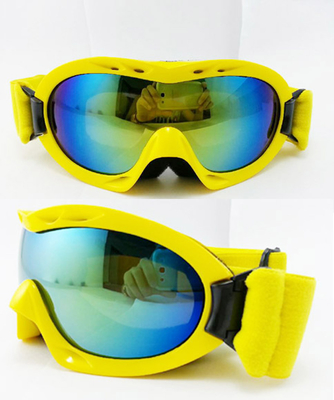 China Gafas de esquí con lente anti niebla HD y protección UV400 para esquí en nieve, para niños marco TPU PC doble espejo proveedor